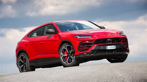 lamborghini urus review